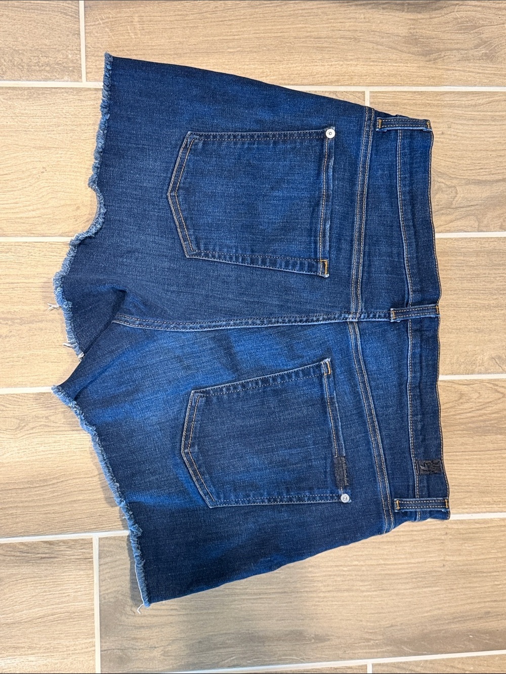 7 For All Mankind Dark Blue Frayed Hem Denim Shorts - Picture 3 of 5